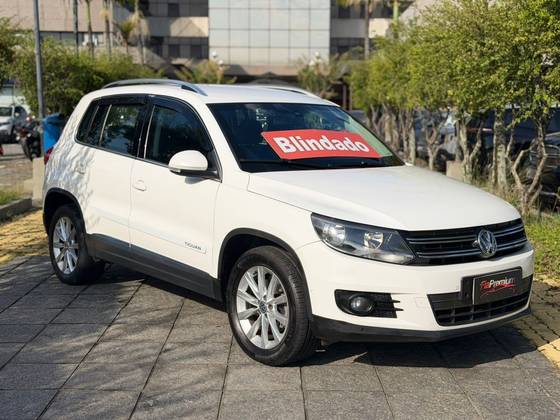 VOLKSWAGEN TIGUAN 2.0 TSI 16V TURBO GASOLINA 4P TIPTRONIC VOLKSWAGEN TIGUAN 2.0 TSI 16V TURBO GASOLINA 4P TIPTRONIC